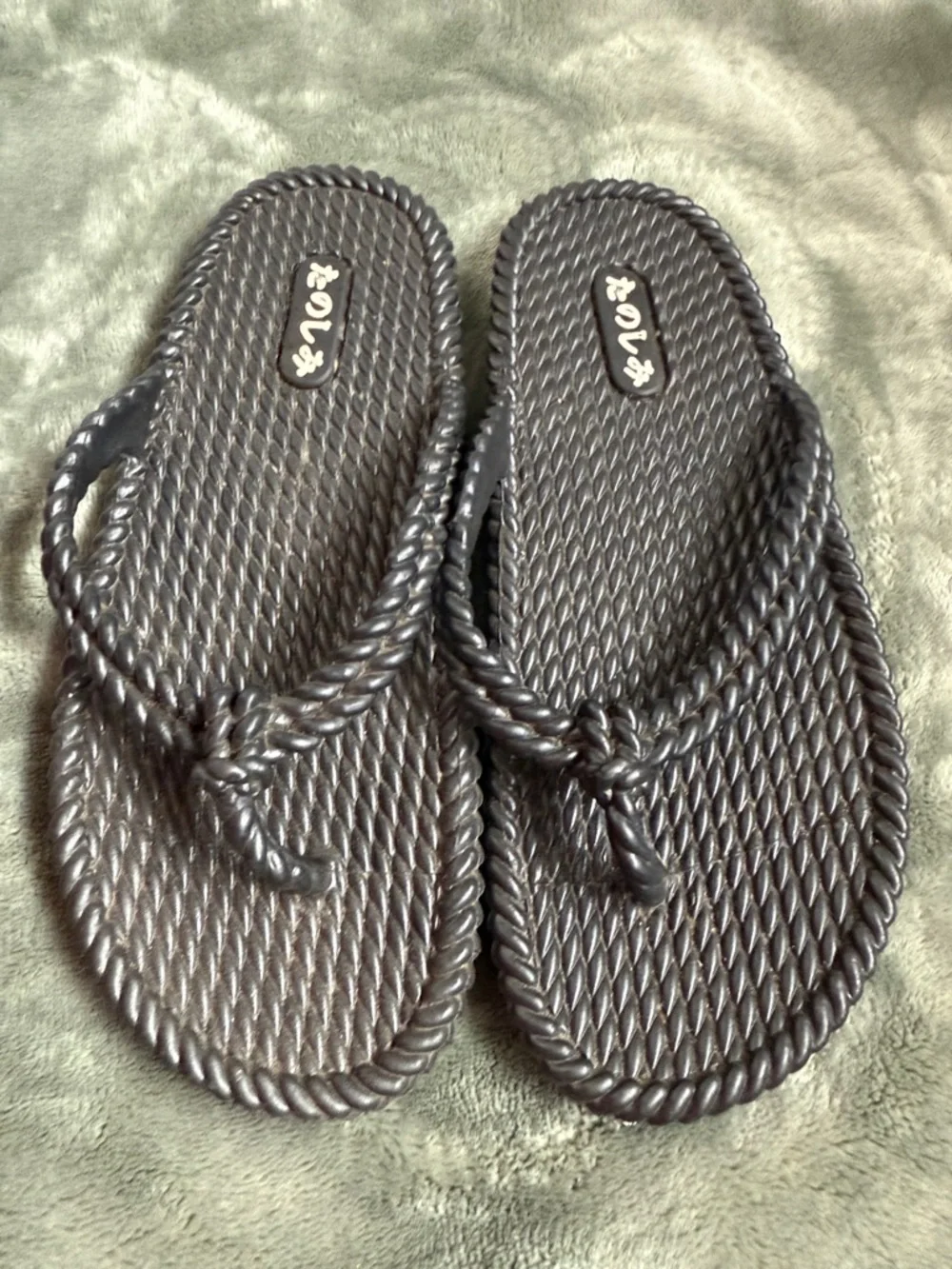 N/A classic black